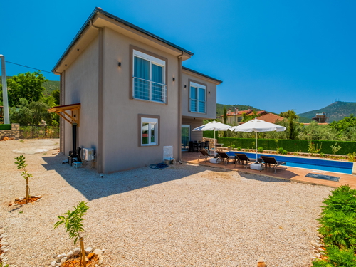  gece  -  Kasım
  | Kalkan Yeşilköy'de Çift Jakuzili 6 Kişilik Villa: Huzurlu Doğa Tatili